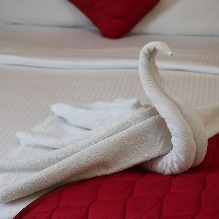 Joliday Inn Mahabalipuram Exterior photo