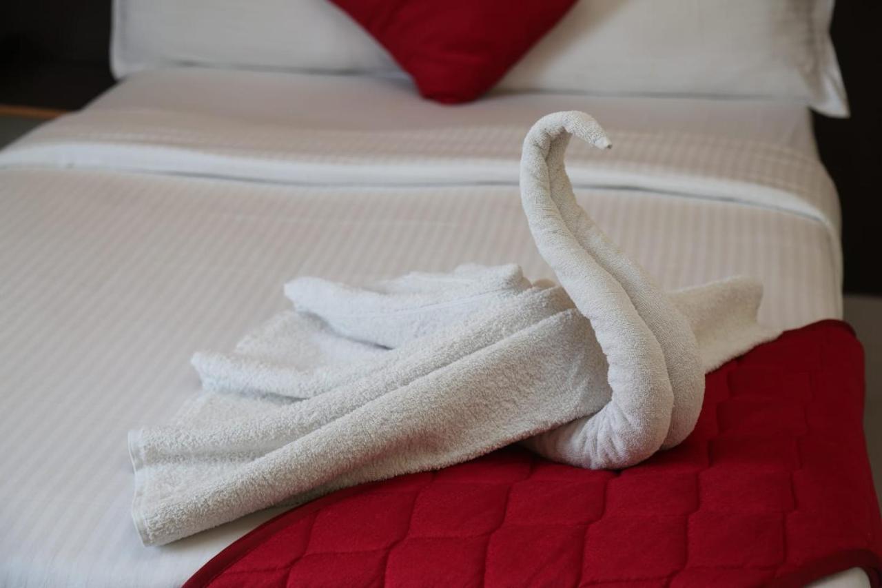Joliday Inn Mahabalipuram Exterior photo
